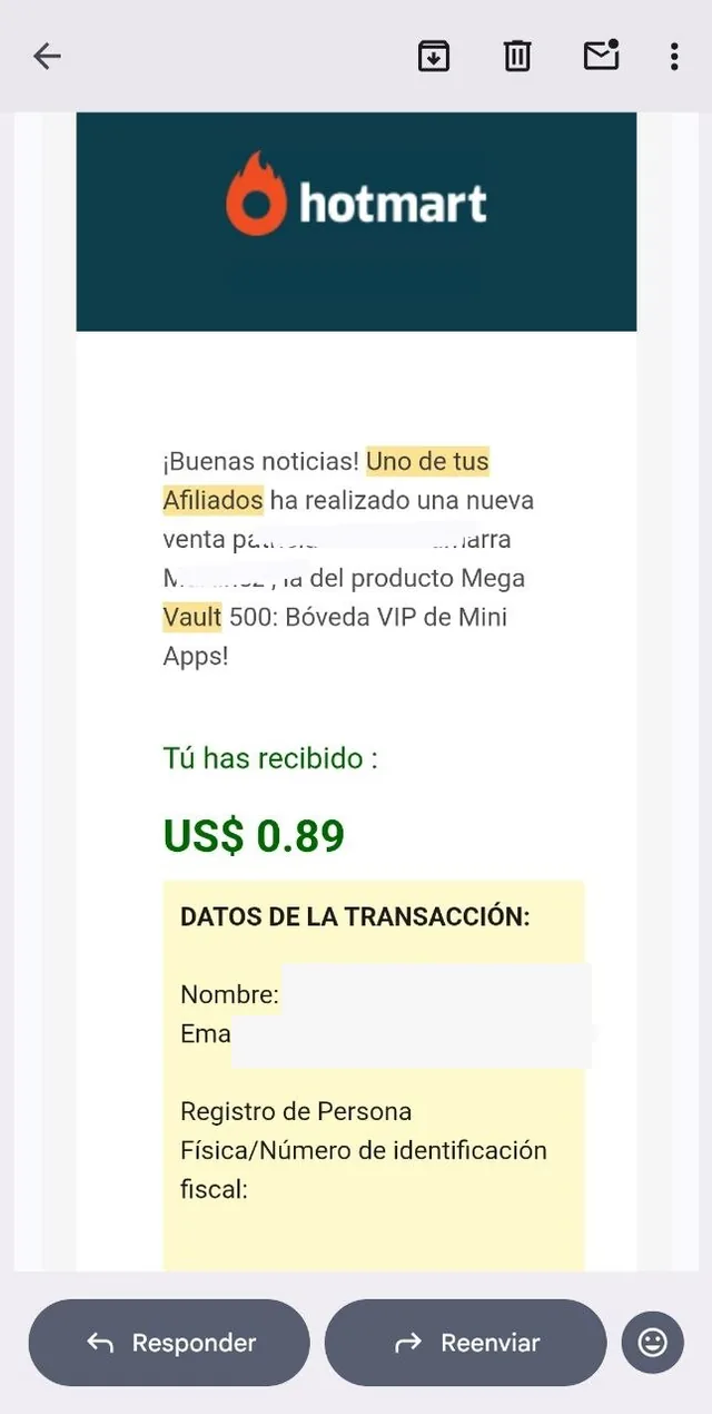 Captura de Hotmart: el productor recibe US$0.89 por una venta de un afiliado; datos personales ocultos.